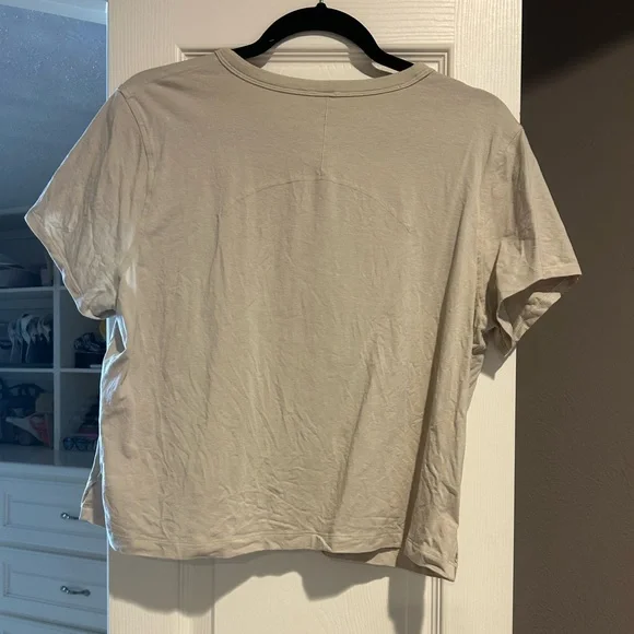 Lululemon Athletica Cream Tee - Picture 2 of 4
